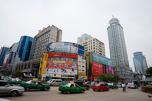 chơi xổ số online uy tín