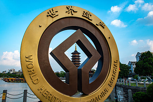 cách tắm trà cho gà đá